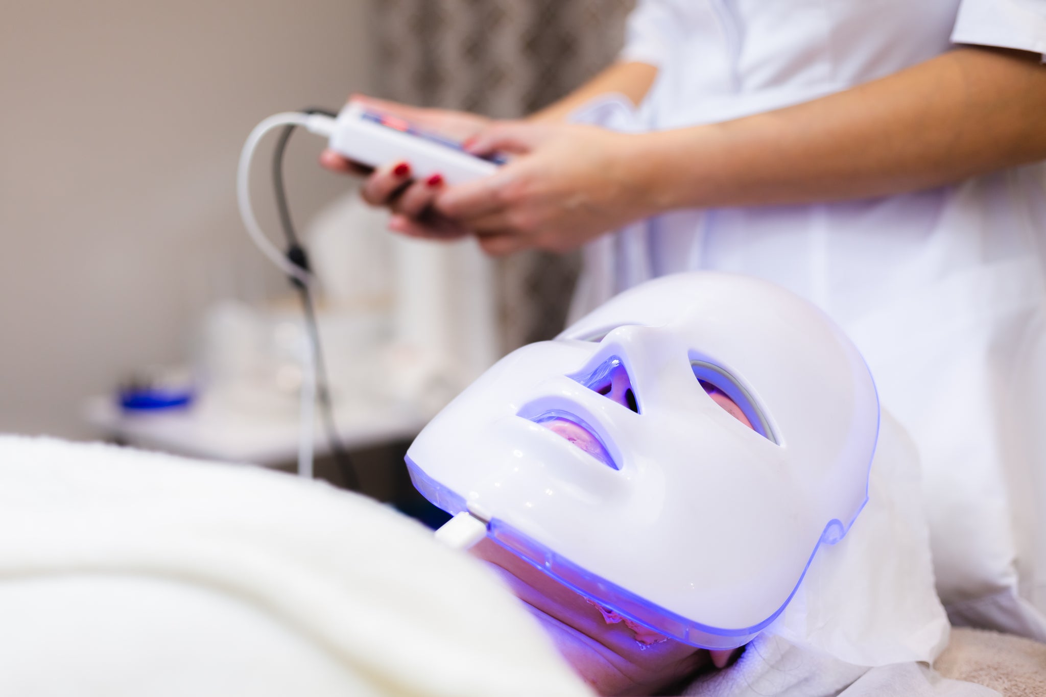 Professional LED Light Therapy Mask | Rejuvenate, Firm & Glow